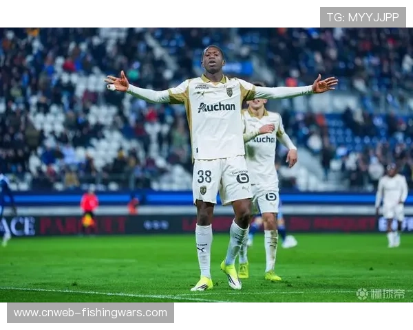 朗斯22轮42球创半世纪记录，进攻复兴能否持续挑战法甲传统格局？